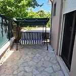 Gerys House Nikiana